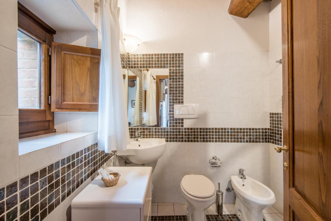 Agriturismo La Ferrozzola Castellina in Chianti Bagian luar foto