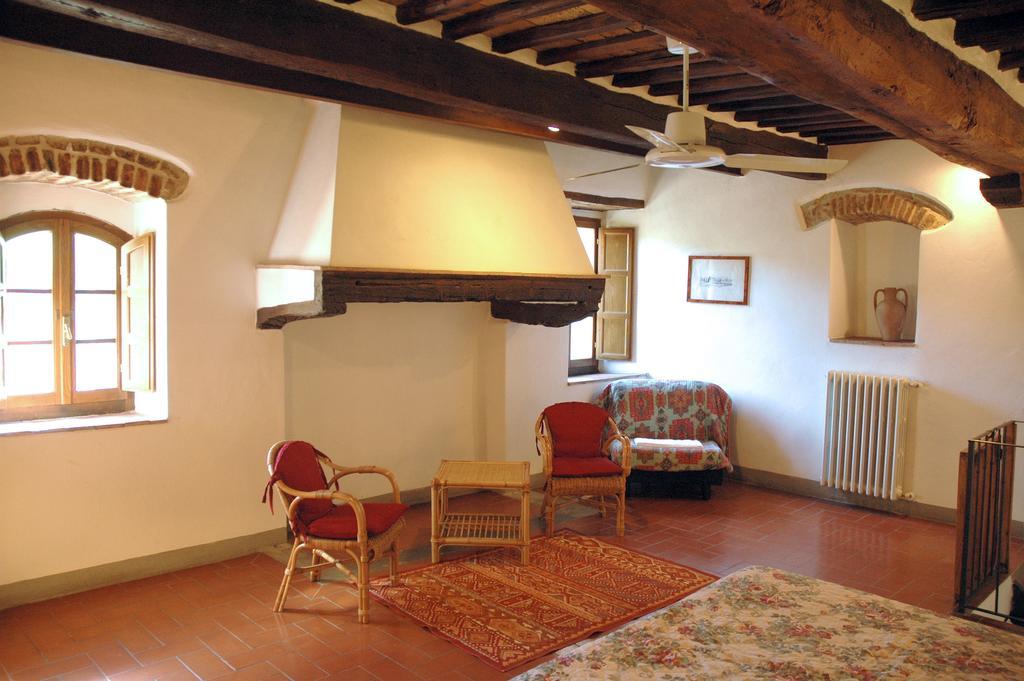 Agriturismo La Ferrozzola Castellina in Chianti Ruang foto