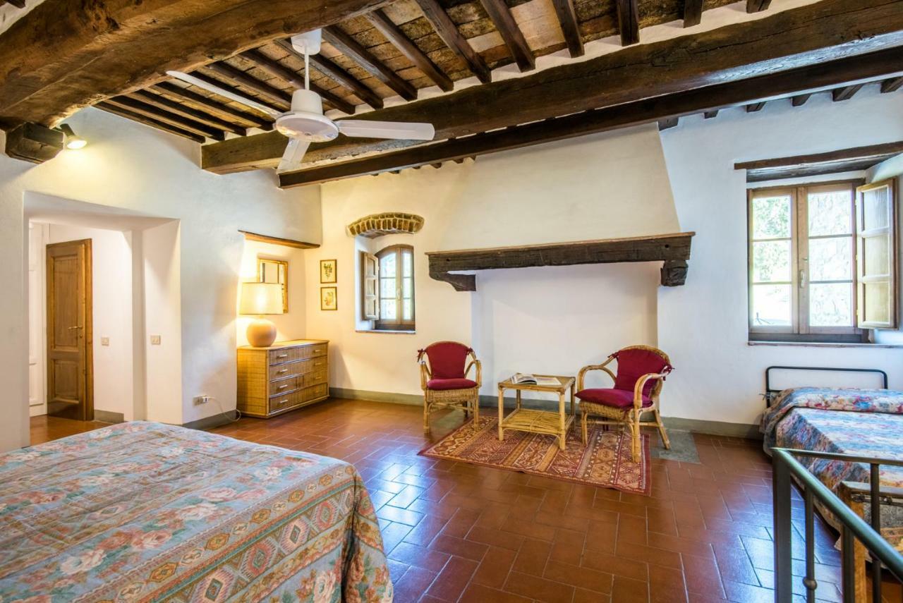 Agriturismo La Ferrozzola Castellina in Chianti Bagian luar foto