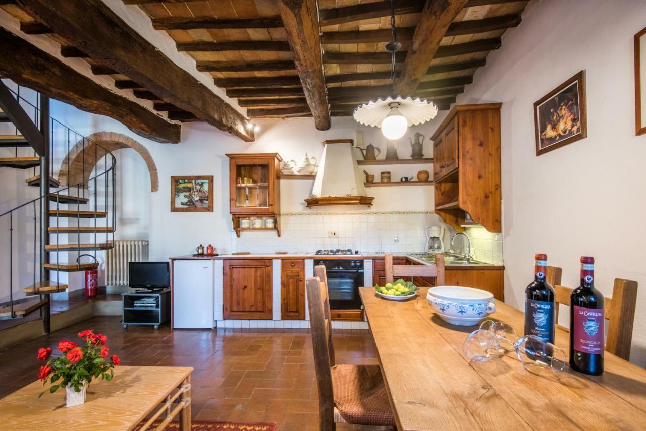 Agriturismo La Ferrozzola Castellina in Chianti Bagian luar foto