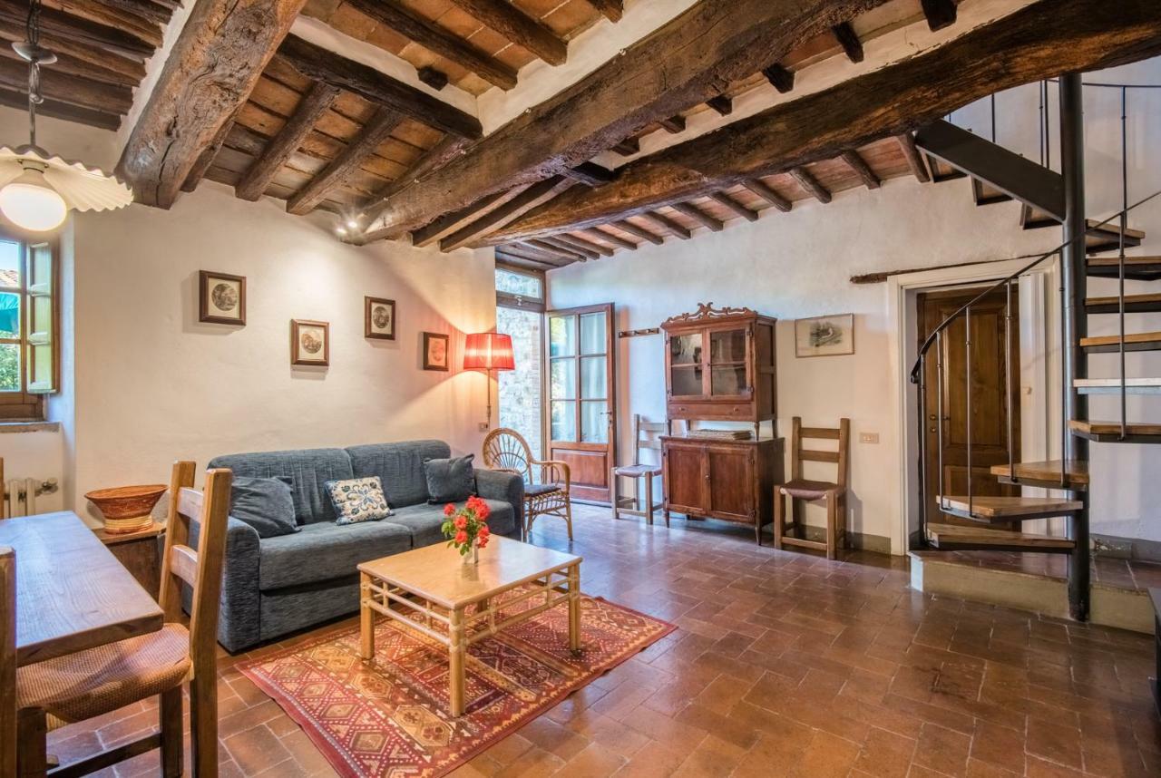 Agriturismo La Ferrozzola Castellina in Chianti Bagian luar foto